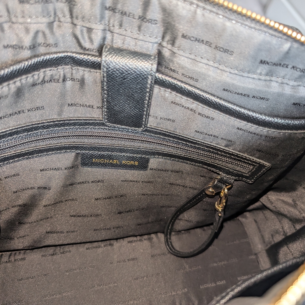 Michael Kors Maddie Black Tote Bag - Picture 4 of 11